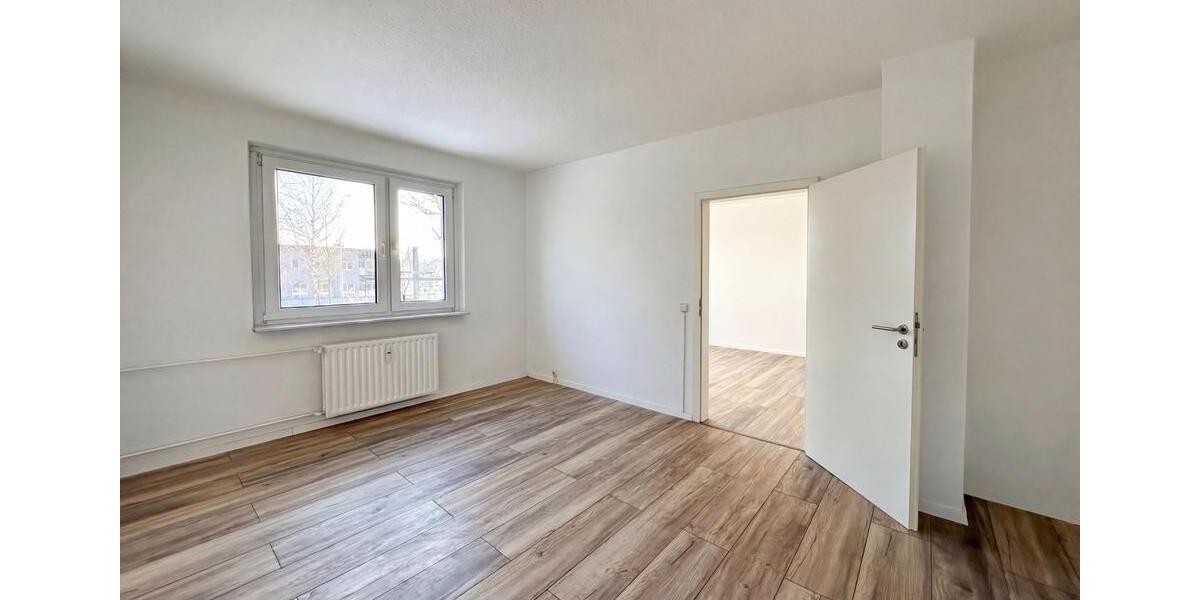 Erdgeschoßwohnung Neubrandenburg Datzeberg - 2 Zimmer, 51 m&sup2;, 360&euro; | Angebot:24678084