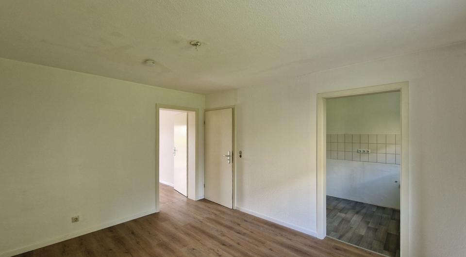 2,5-Zimmerwohnung, Balkon, zentrale Lage Buchen, ab sofort verfügbar