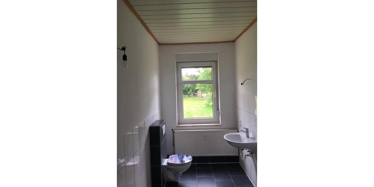 Etagenwohnung Salzwedel - 2 Zimmer, 80 m&sup2;, 399&euro; | Angebot:24626973