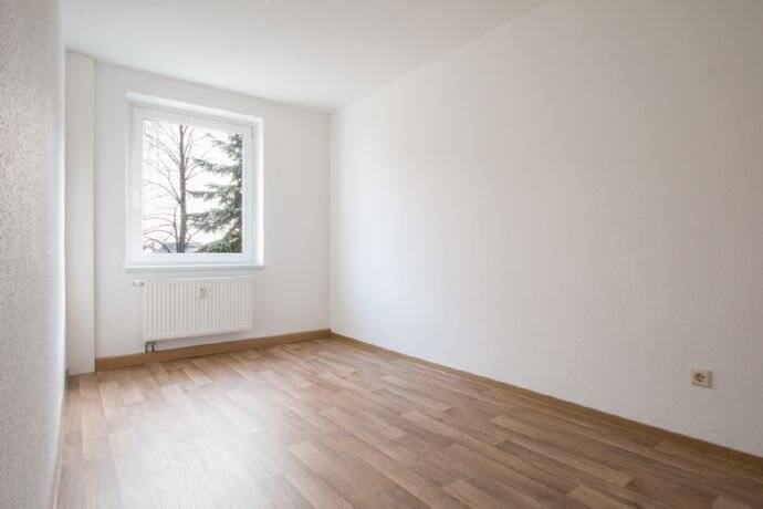 Etagenwohnung Oschatz - 3 Zimmer, 61 m&sup2;, 360&euro; | Angebot:24789334