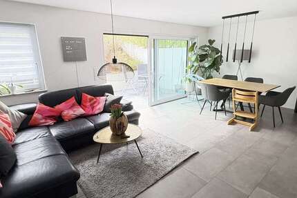 Wohnung Stuttgart Feuerbach - 4 Zimmer, 116 m&sup2;, 1.950&euro; | Angebot:26224264