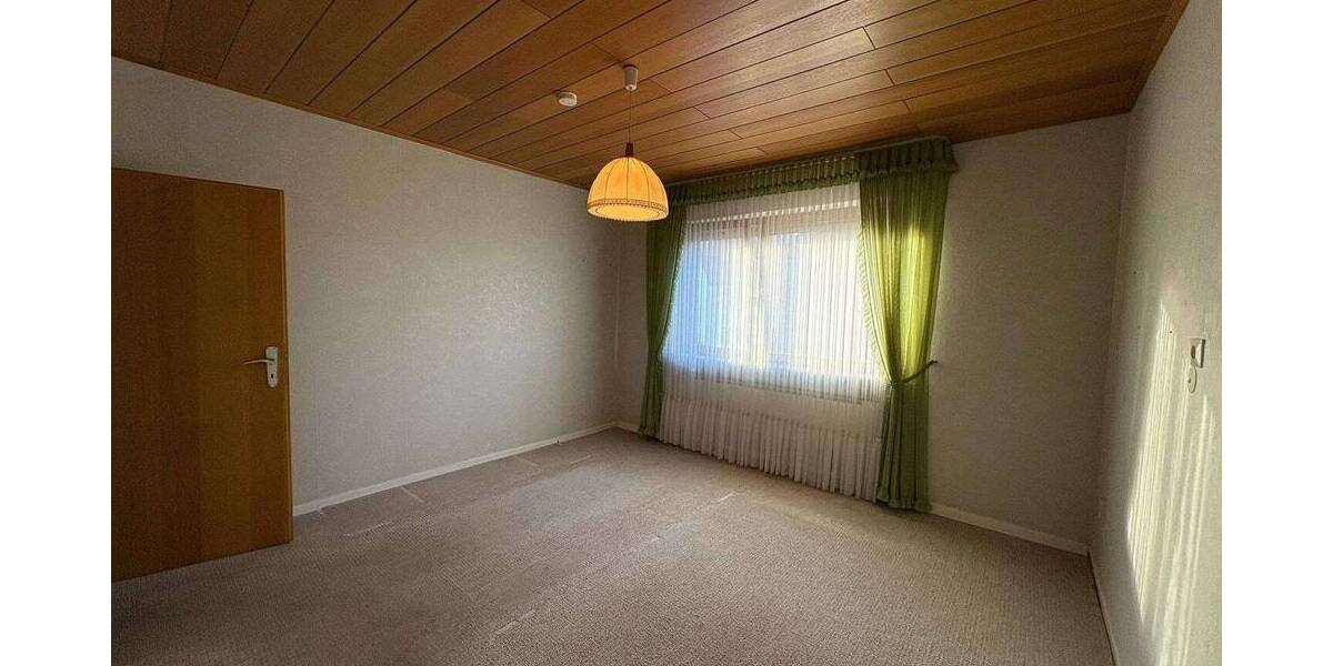 Etagenwohnung Linden Großen-Linden - 5 Zimmer, 150 m&sup2;, 1.150&euro; | Angebot:26713069