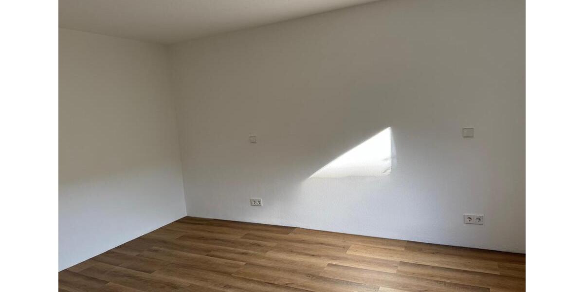 Erdgeschoßwohnung Rheinau - 3.5 Zimmer, 110 m&sup2;, 1.200&euro; | Angebot:26008064