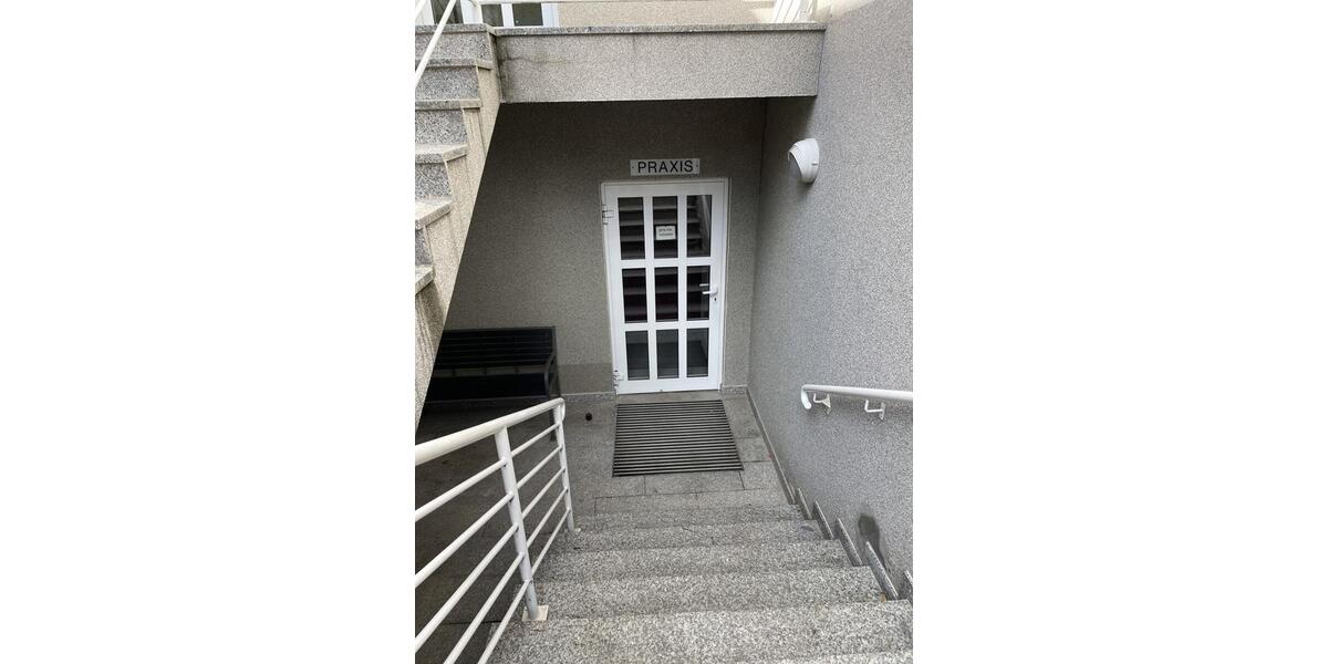 Gewerbeobjekt Naumburg (Saale) - 813&euro; | Angebot:23822401