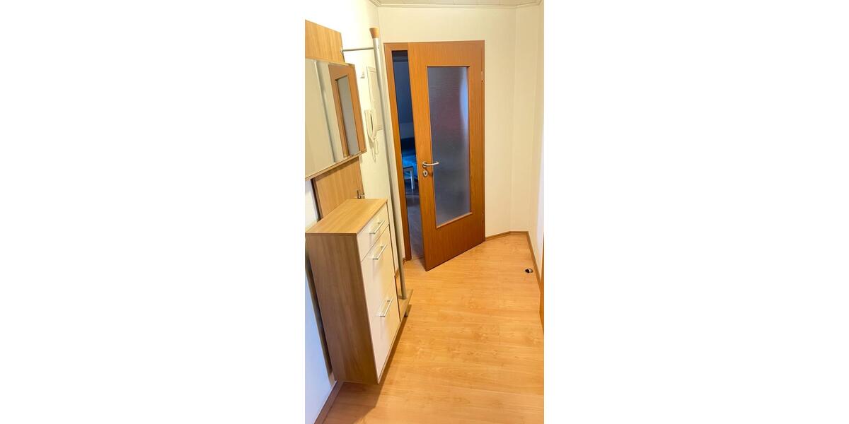 Dachgeschoßwohnung Werdau - 1 Zimmer, 38 m&sup2;, 385&euro; | Angebot:26412656