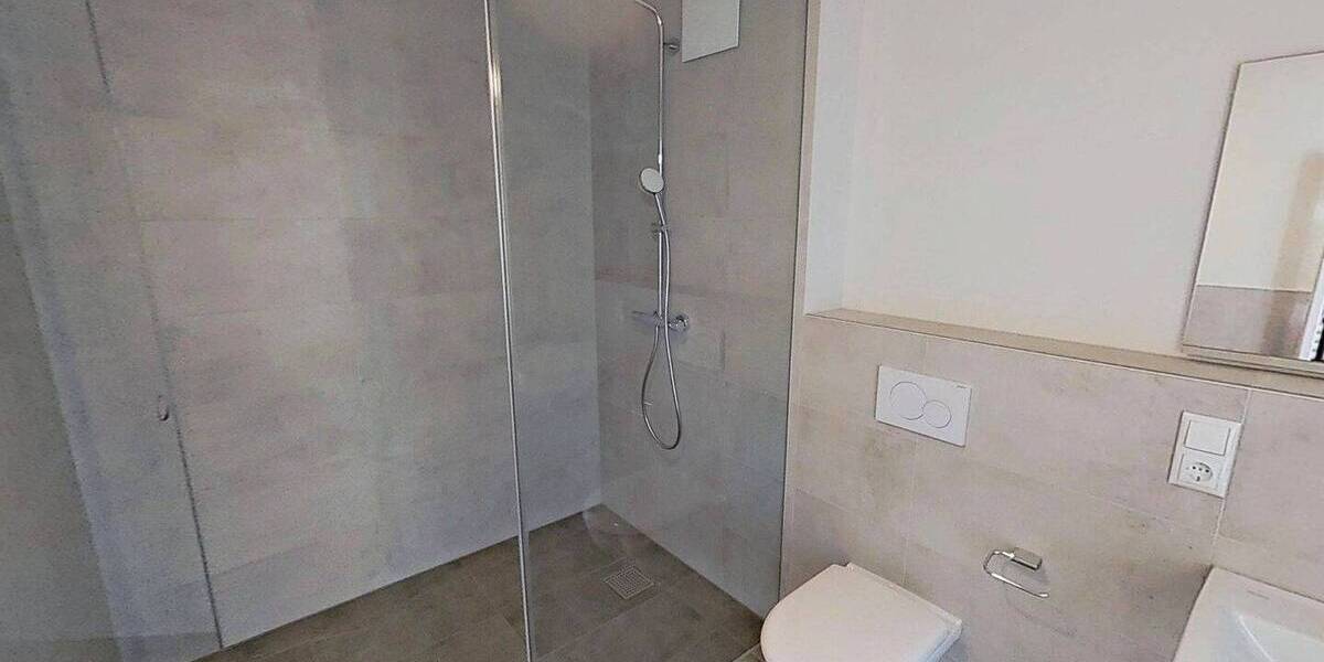 Etagenwohnung Saarbrücken St Johann - 2 Zimmer, 65 m&sup2;, 975&euro; | Angebot:26797795