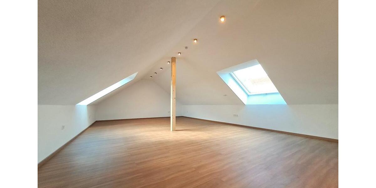 Etagenwohnung Langfurth - 5 Zimmer, 145 m&sup2;, 1.100&euro; | Angebot:26597401
