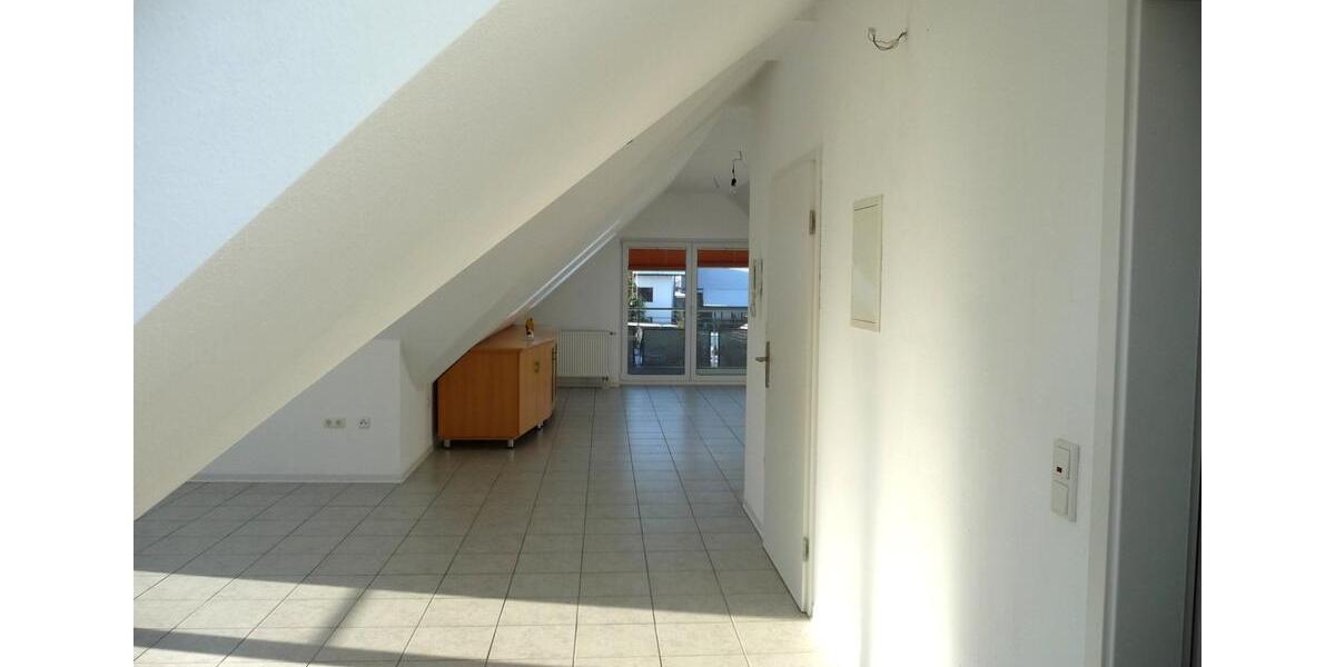 Attraktive Loggia Wohnung, Tel.: 0171 8310089 2.5 zimmer