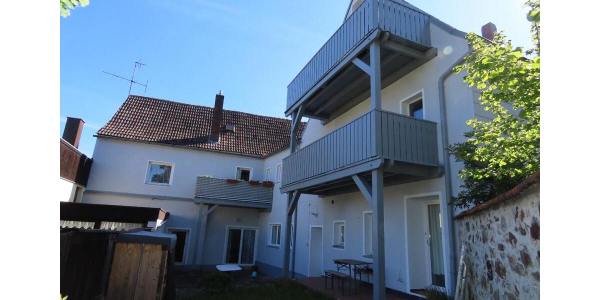 Dachgeschoßwohnung Marktredwitz - 2 Zimmer, 71 m&sup2;, 490&euro; | Angebot:24817915