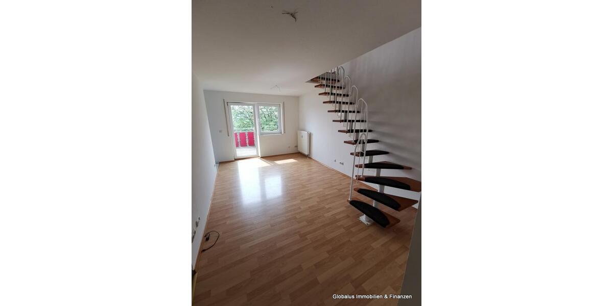 Dachgeschoßwohnung Plauen - 5 Zimmer, 105 m&sup2;, 690&euro; | Angebot:25871109