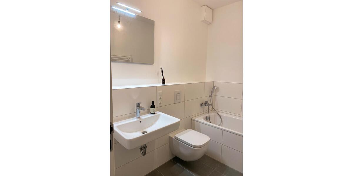 Free single room+private Bathrm in new building Rummelsburg 750€ 5 zimmer