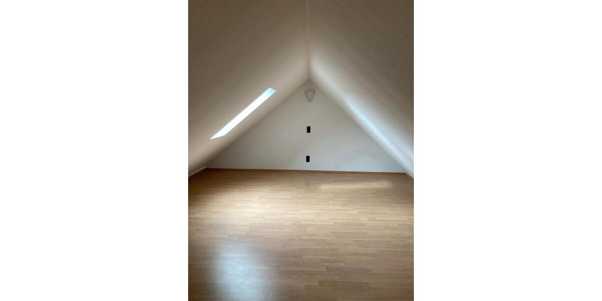 Maisonettenwohnung Roßwein - 4 Zimmer, 115 m&sup2;, 495&euro; | Angebot:25376849