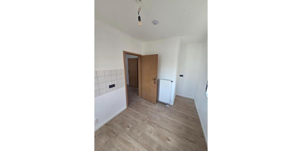 Etagenwohnung Triefenstein - 4 Zimmer, 90 m&sup2;, 1.090&euro; | Angebot:25614767