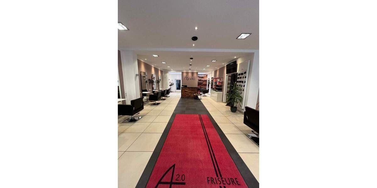 Komplett eingerichteter Friseursalon in gut frequentierter City-Lage 4 zimmer