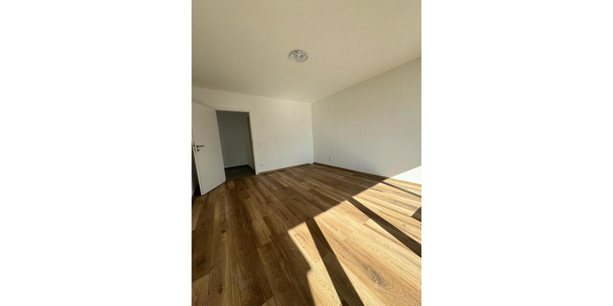 Etagenwohnung Wiesbaden Biebrich - 2 Zimmer, 64 m&sup2;, 1.150&euro; | Angebot:24618168