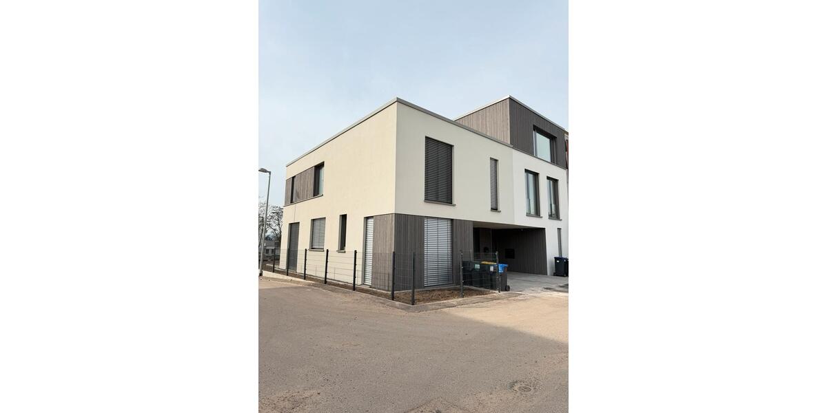 Maisonettenwohnung Saarbrücken Malstatt - 5 Zimmer, 120 m&sup2;, 1.760&euro; | Angebot:26224525
