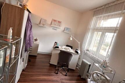 Zimmer in Kosmetikstudio 1 zimmer