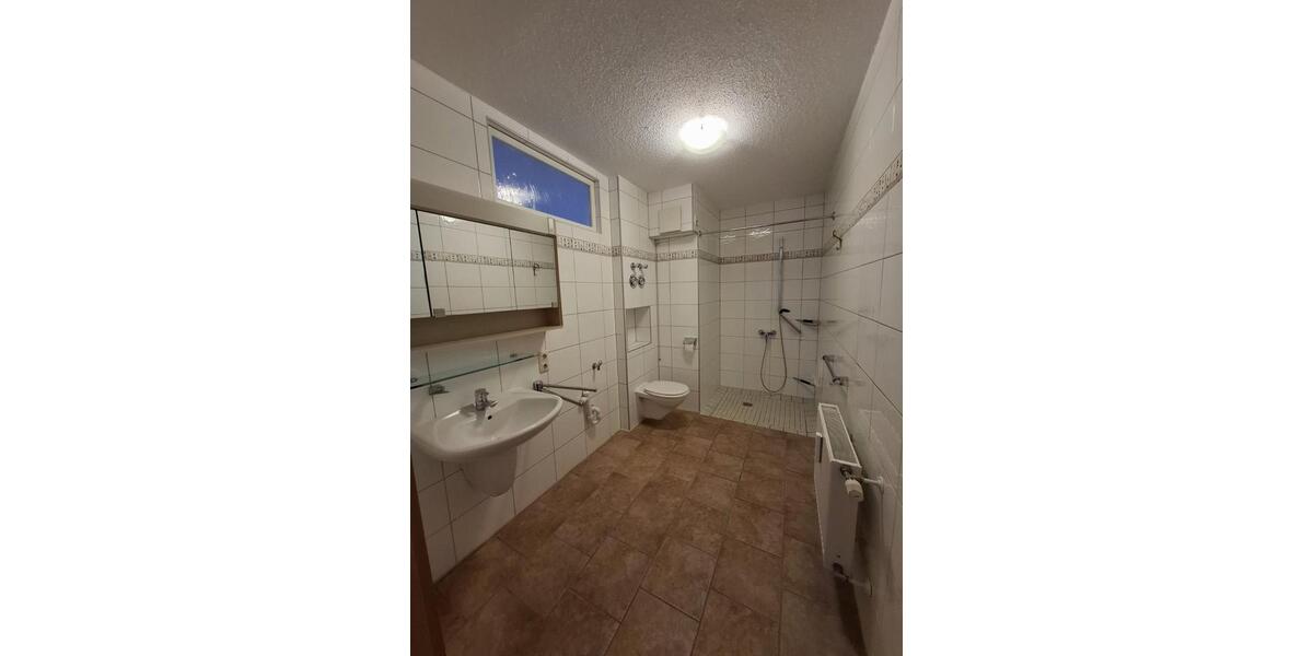 Etagenwohnung Waldmünchen - 3 Zimmer, 70 m&sup2;, 590&euro; | Angebot:25852643