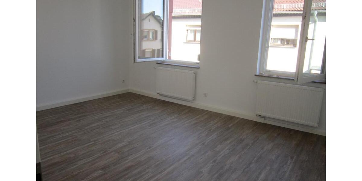 Etagenwohnung Goldbach - 3 Zimmer, 80 m&sup2;, 840&euro; | Angebot:24754013