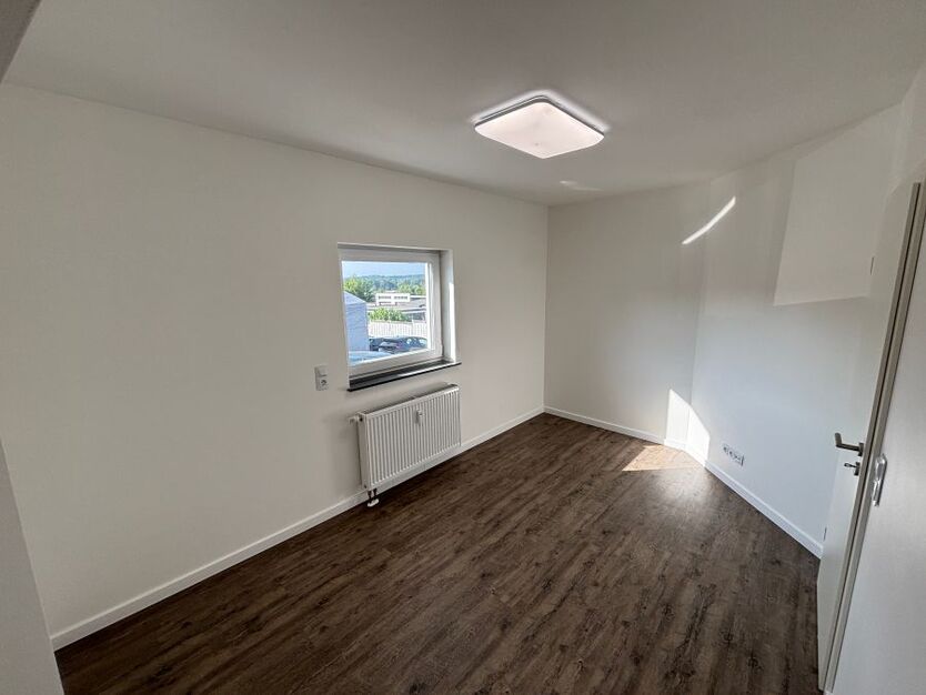 Repräsentatives Büro Praxis mit starker Kundenfrequenz an Hauptstraße zimmer
