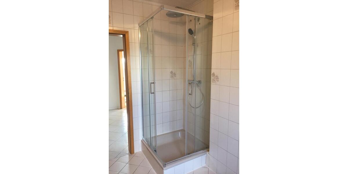 Dachgeschoßwohnung Staufenberg - 3 Zimmer, 85 m&sup2;, 1.000&euro; | Angebot:26533068