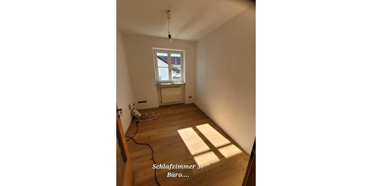 Etagenwohnung Aitrang - 5 Zimmer, 120 m&sup2;, 1.200&euro; | Angebot:26579858