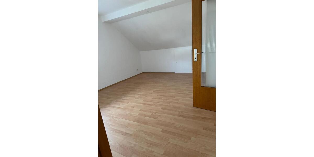 Dachgeschoßwohnung Marburg Biegenviertel - 2 Zimmer, 650&euro; | Angebot:23409526