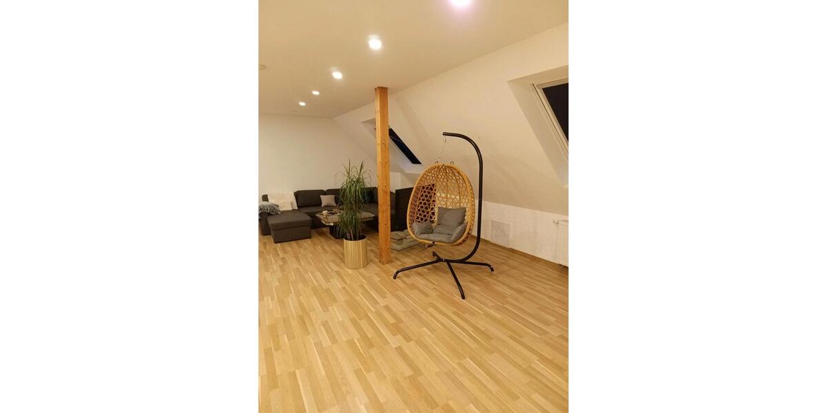 Wohnen auf Zeit Bedburg - 5 Zimmer, 15 m&sup2;, 400&euro; | Angebot:24520275