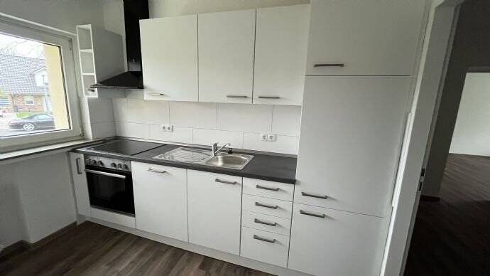 Frisch renovierte 3-Zimmer-Wohnung in Bremen Kattenturm