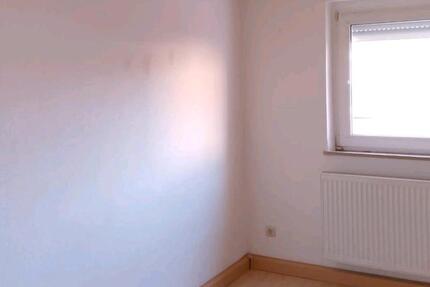 Wohnung Naila - 3 Zimmer, 65 m&sup2;, 400&euro; | Angebot:25300787