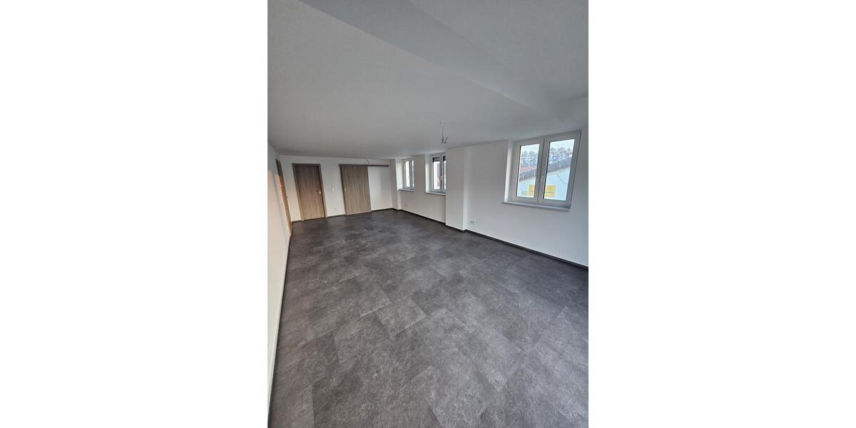 Maisonettenwohnung Schenklengsfeld - 3 Zimmer, 99 m&sup2;, 940&euro; | Angebot:24681381