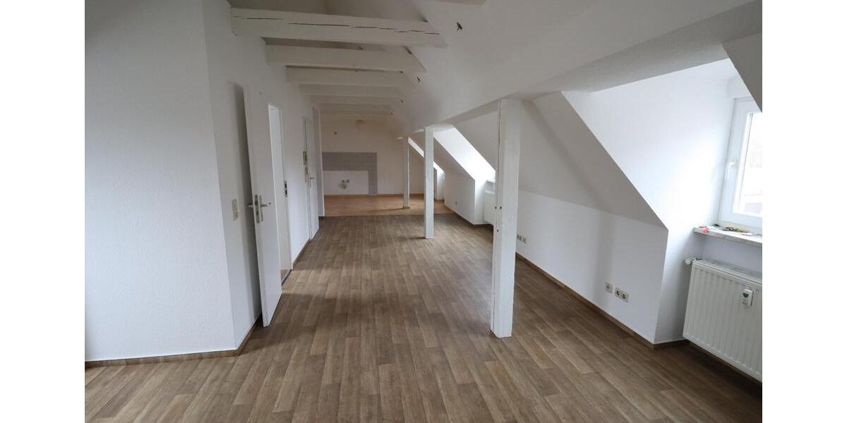 Kleine, gemütliche 2-Zimmer Wohnung im Dachgeschoss - Dr.-Wilhelm-Külz-Str. 16, Doberlug-Kirchhain 2 zimmer