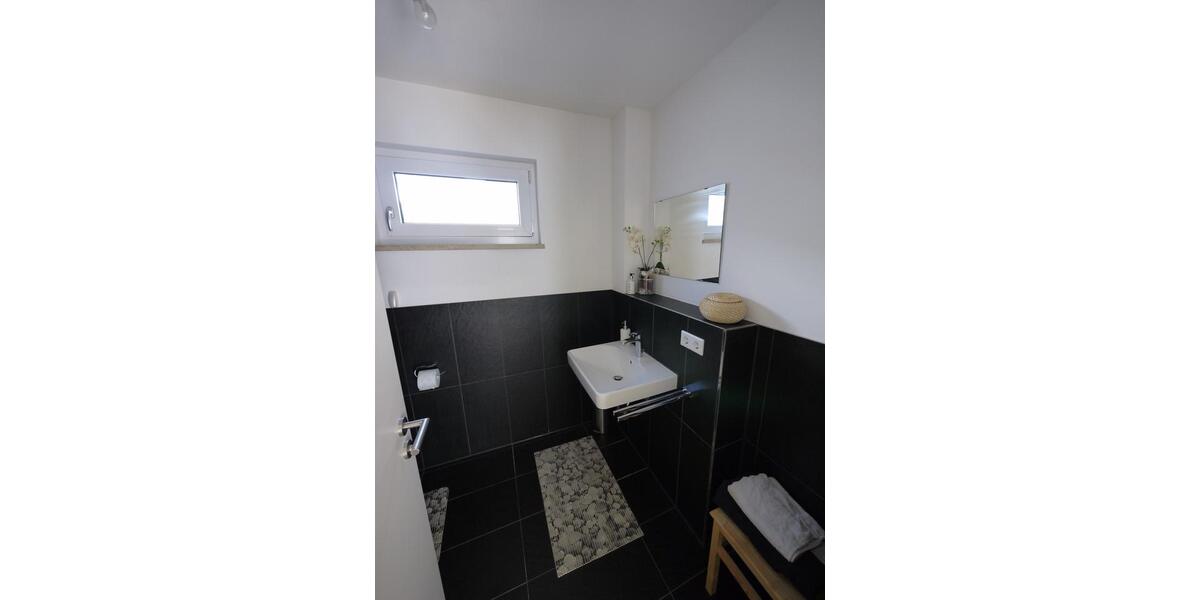 Erdgeschoßwohnung Unterföhring - 1.5 Zimmer, 30 m&sup2;, 720&euro; | Angebot:26626303