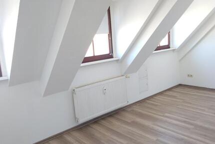 Wohnung Bernburg (Saale) - 3 Zimmer, 76 m&sup2;, 400&euro; | Angebot:26382591