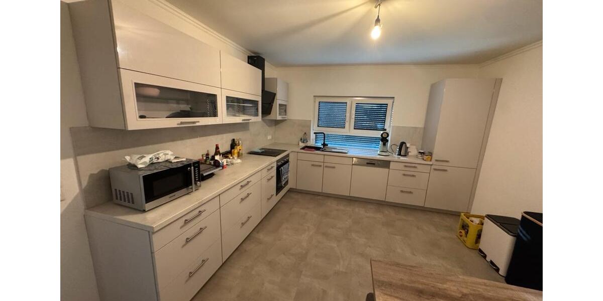 Wohnen auf Zeit Staufenberg - 4 Zimmer, 120 m&sup2;, 350&euro; | Angebot:25638958