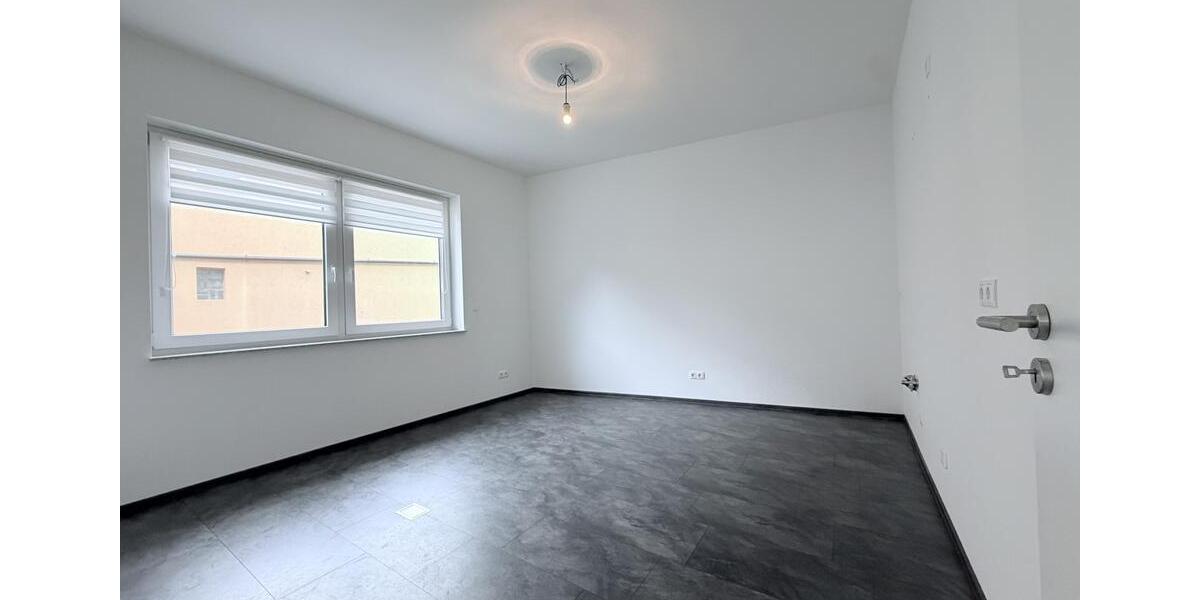 Gewerbeobjekt Wörth am Rhein - 1.350&euro; | Angebot:25594880