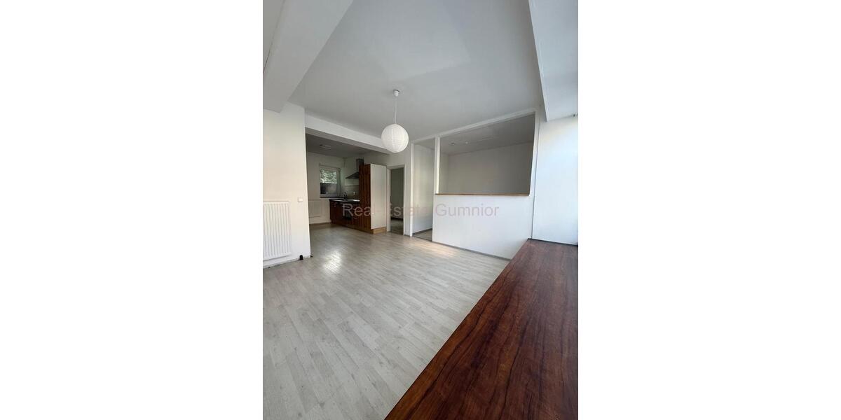 Erdgeschoßwohnung Windischeschenbach - 3 Zimmer, 60 m&sup2;, 535&euro; | Angebot:25869146