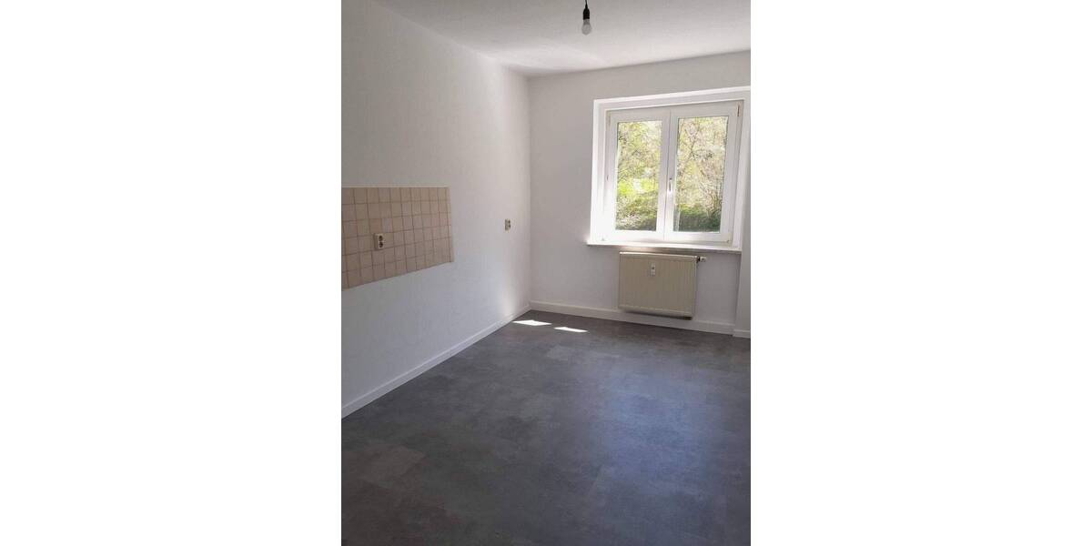 Etagenwohnung Plauen Ostvorstadt - 2 Zimmer, 51 m&sup2;, 290&euro; | Angebot:26819826
