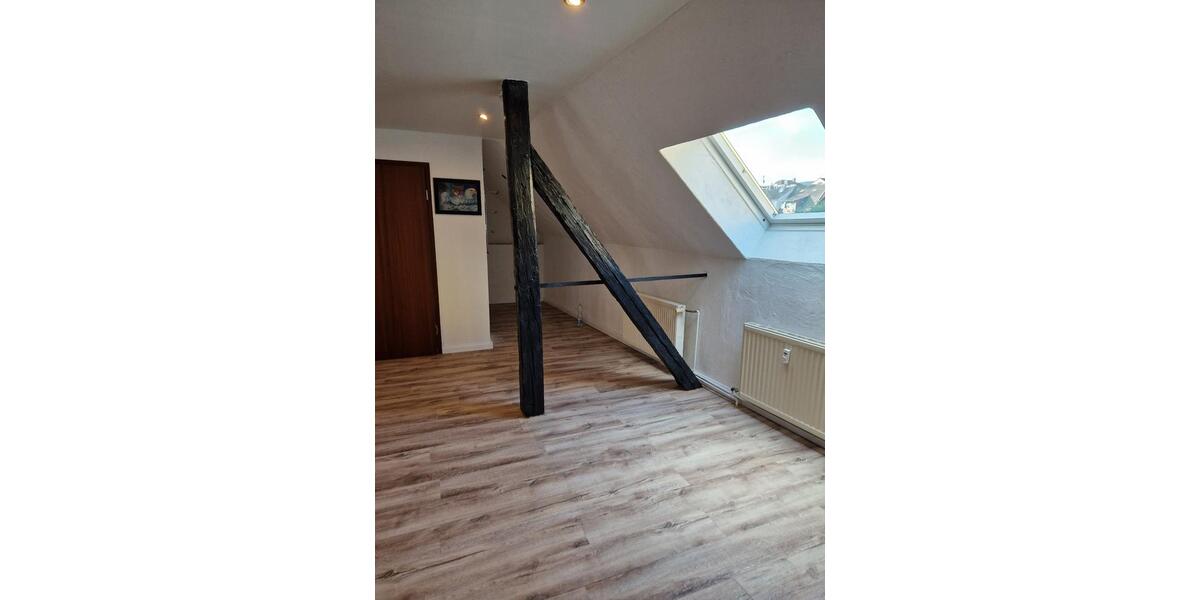Dachgeschoßwohnung Edenkoben - 2.5 Zimmer, 56 m&sup2;, 690&euro; | Angebot:26561358