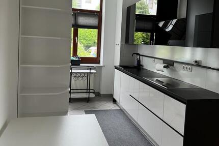 Wohnung Wiesbaden Schierstein - 2 Zimmer, 59 m&sup2;, 1.000&euro; | Angebot:26024530