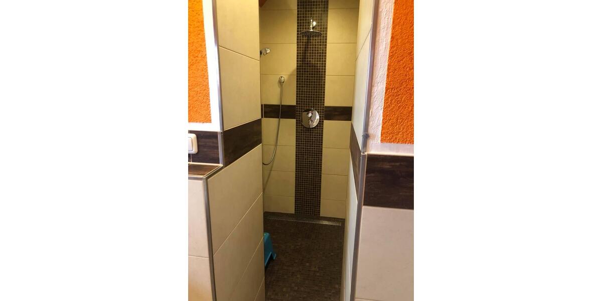 Etagenwohnung Leupoldsgrün - 3 Zimmer, 100 m&sup2;, 40&euro; | Angebot:24619150