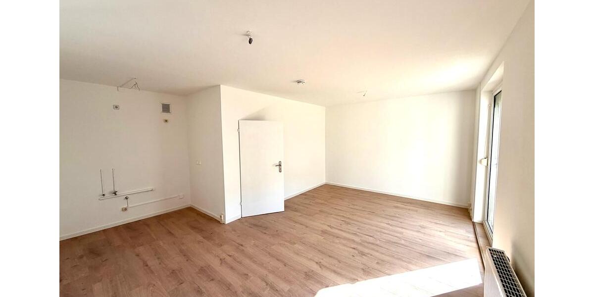 Etagenwohnung Meerane - 3 Zimmer, 60 m&sup2;, 420&euro; | Angebot:26477534