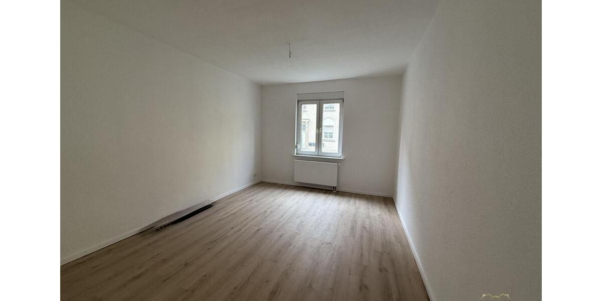 Erdgeschoßwohnung Bitterfeld-Wolfen Bitterfeld - 3 Zimmer, 78 m&sup2;, 500&euro; | Angebot:22081258