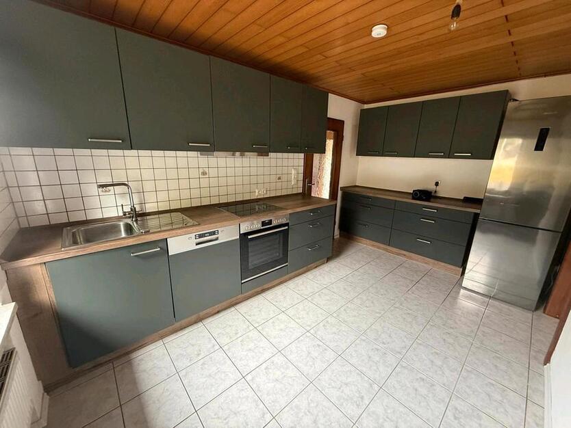 5 Zimmer Wohnung ab sofort zu vermieten