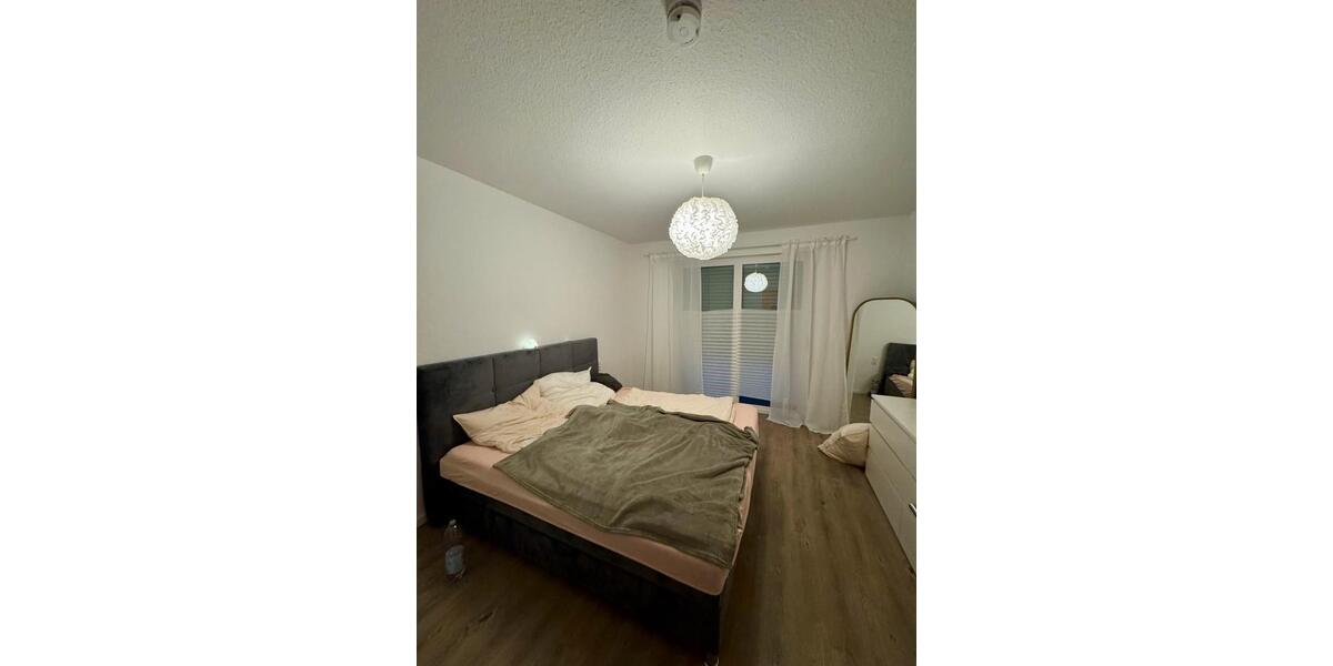 Erdgeschoßwohnung Düsseldorf Stadtbezirk 6 - 4 Zimmer, 132 m&sup2;, 1.965&euro; | Angebot:26505516