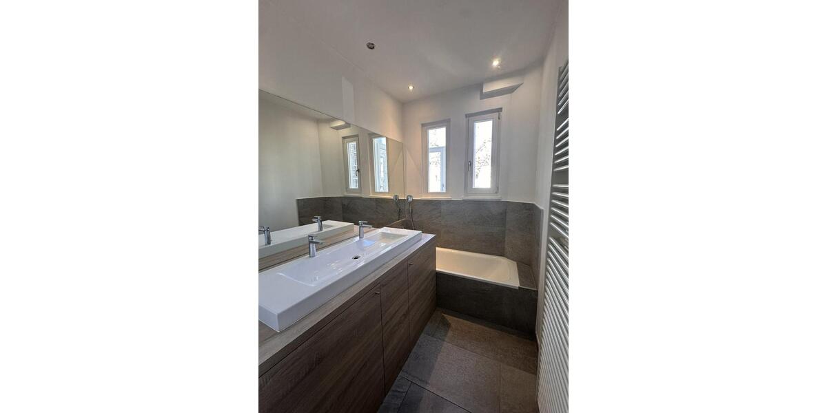 Etagenwohnung Stuttgart Stuttgart-West - 4 Zimmer, 90 m&sup2;, 1.830&euro; | Angebot:25656883