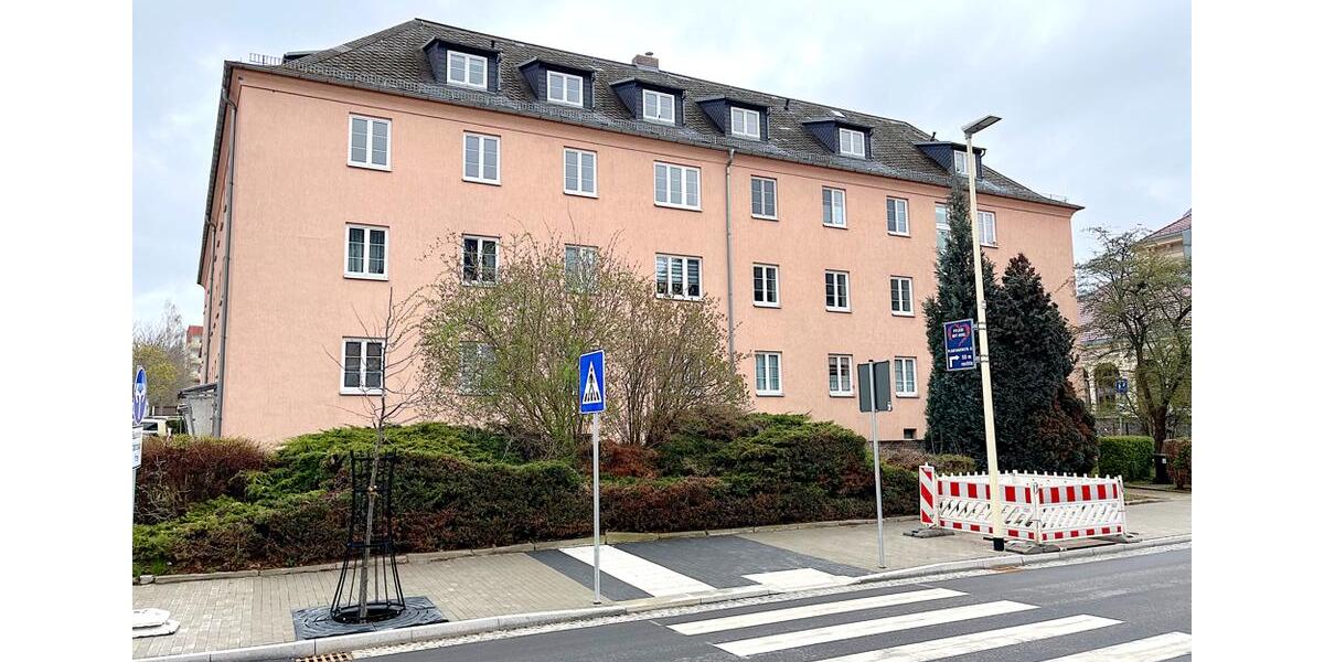 Erdgeschoßwohnung Glauchau - 2 Zimmer, 57 m&sup2;, 360&euro; | Angebot:26001487