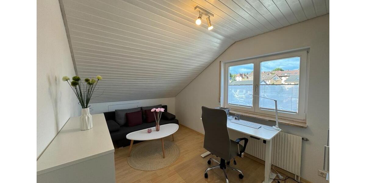 Dachgeschoßwohnung Freudenstadt - 3 Zimmer, 75 m&sup2;, 1.300&euro; | Angebot:26592024