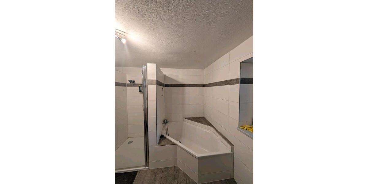 Erdgeschoßwohnung Reisbach Englmannsberg - 4 Zimmer, 100 m&sup2;, 525&euro; | Angebot:24858779