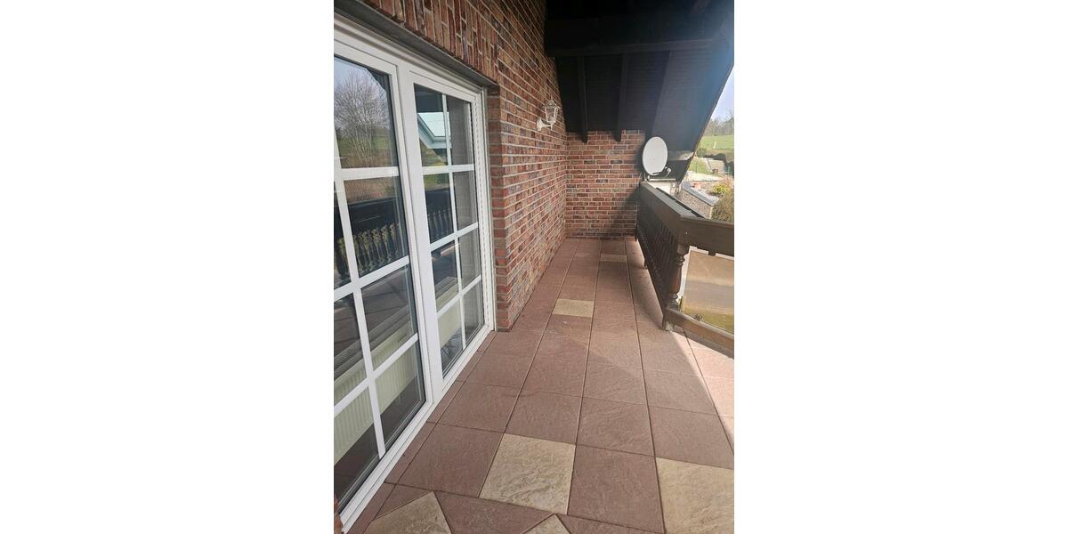 Dachgeschoßwohnung Windeck - 3 Zimmer, 85 m&sup2;, 980&euro; | Angebot:26044654